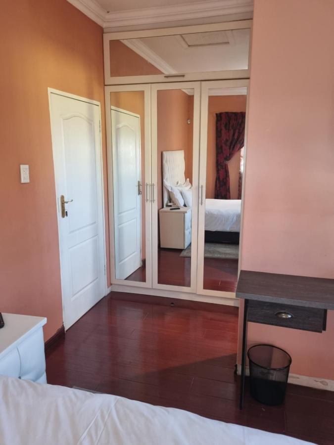 Lalela House Apartman Johannesburg Kültér fotó